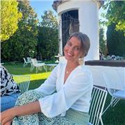 Soy alumna de 6º de Medicina y estoy capacitada para ofrecer clases de apoyo a estudiantes de Primaria y la ESO en materias como I